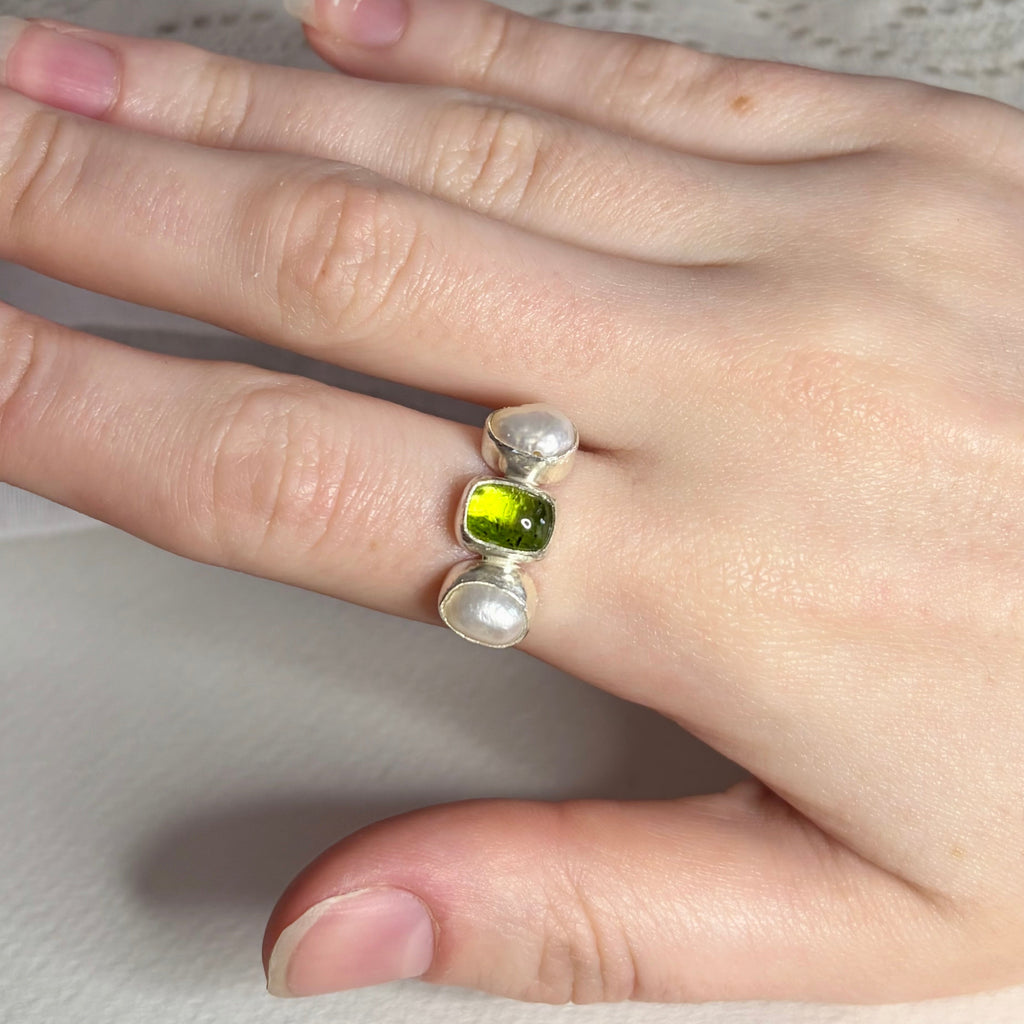 Peridot and Pearl Ring | Size 8.75 / Size R