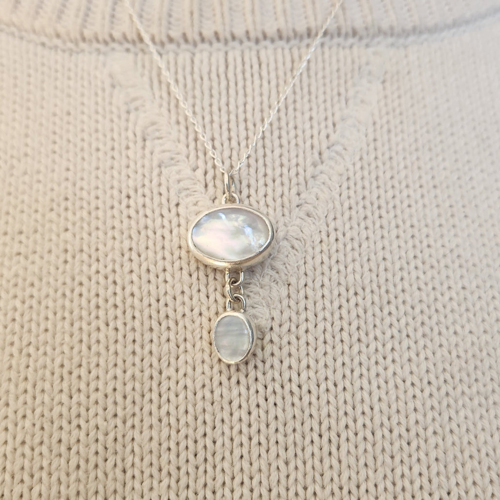 Mother of Pearl Dangle Necklace Pendant