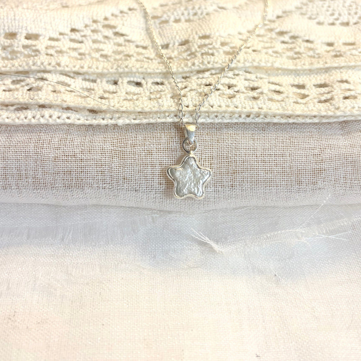Star Pearl Dainty Necklace Pendant