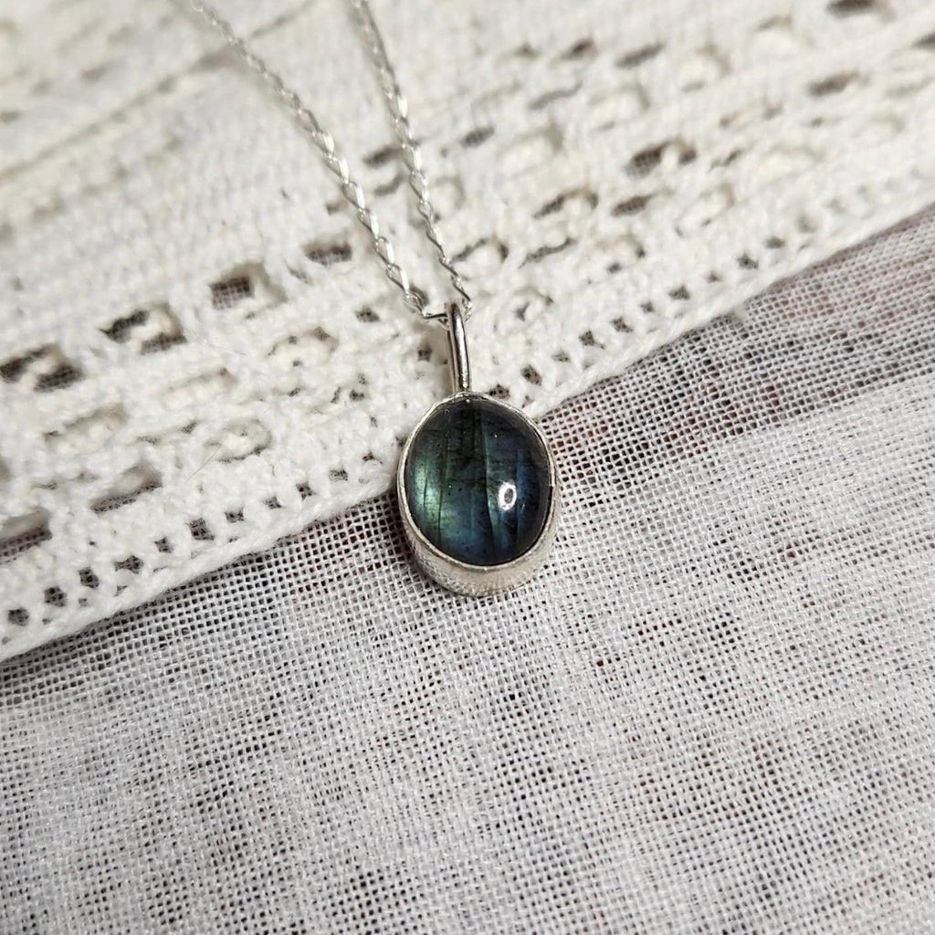 Labradorite Dainty Necklace Pendant