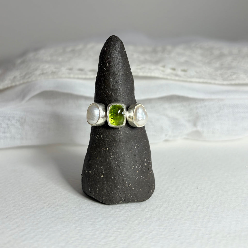 Peridot and Pearl Ring | Size 8.75 / Size R
