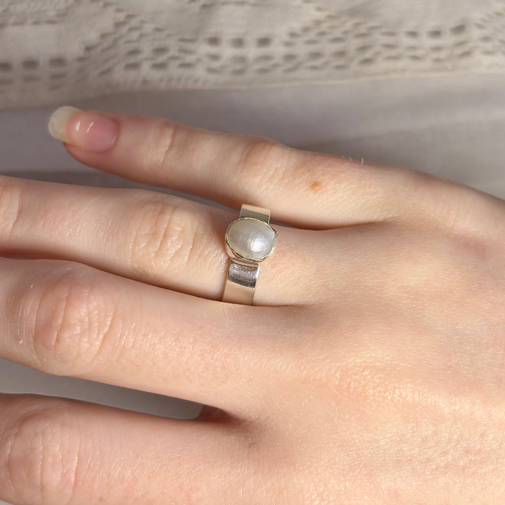 Pearl Ring | Size 6 / Size L 1/2