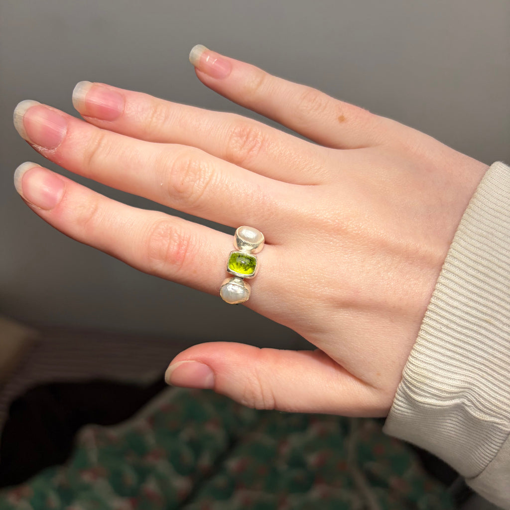 Peridot and Pearl Ring | Size 8.75 / Size R