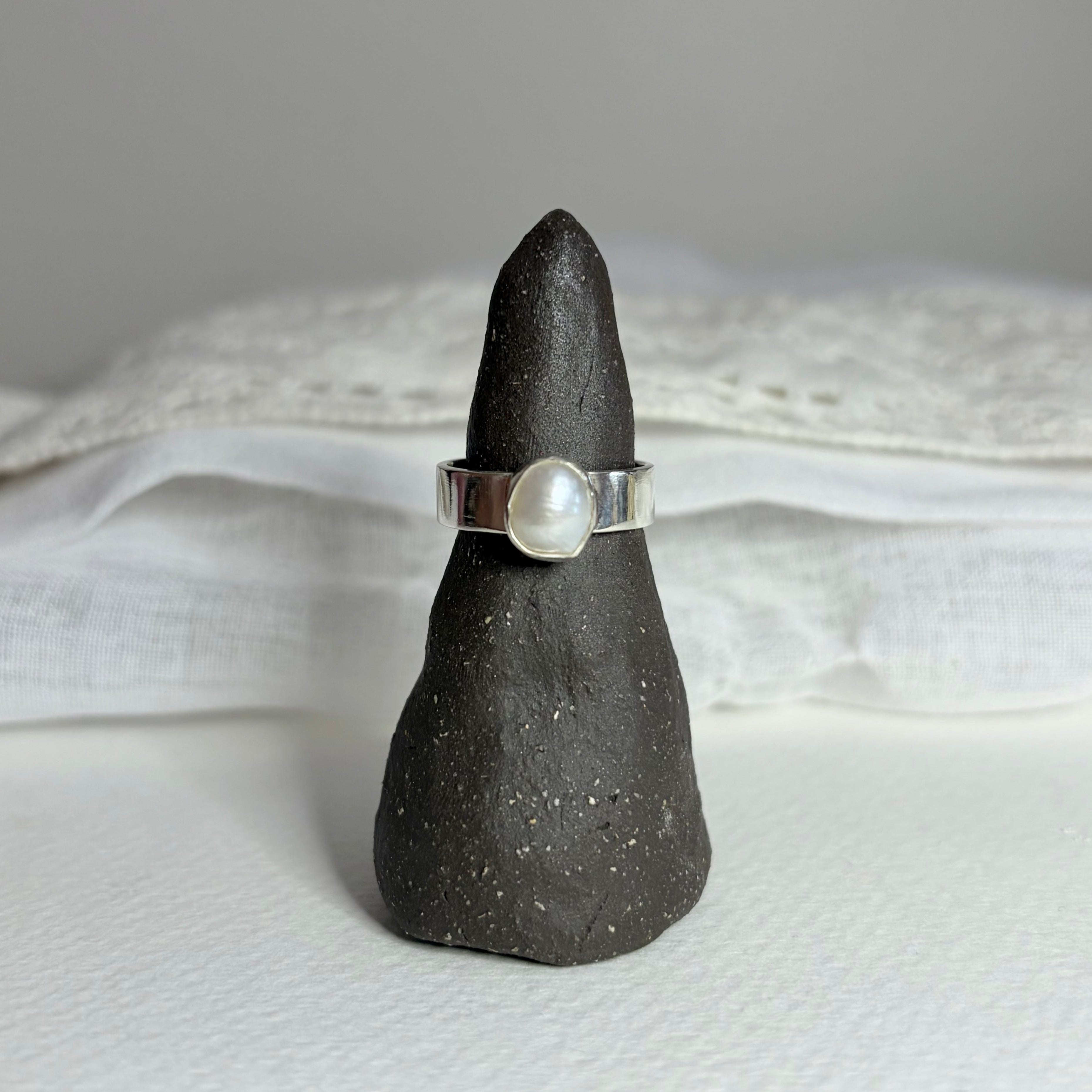 Pearl Ring | Size 6 / Size L 1/2