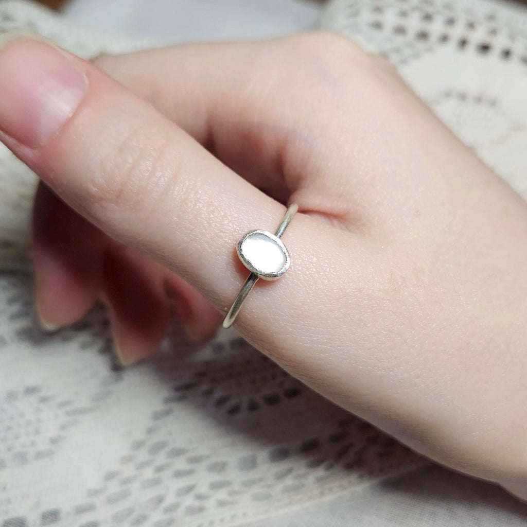 Mother of Pearl Ring | Size 8.75 / Size R