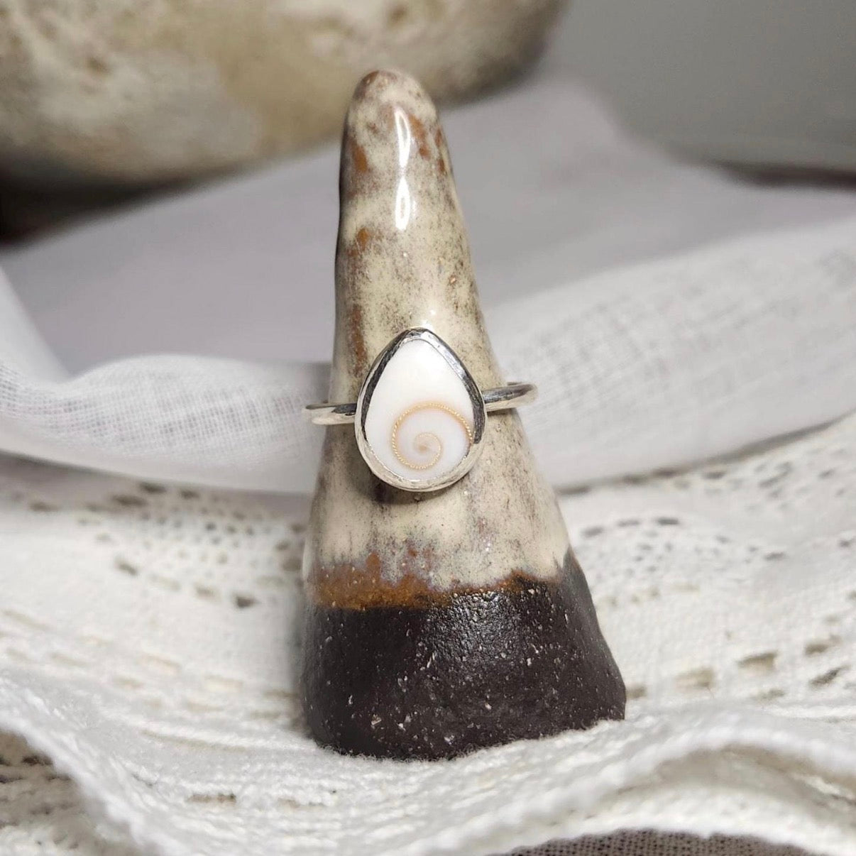 Shive Eye Shell Ring | Size 8 / Size P 1/2